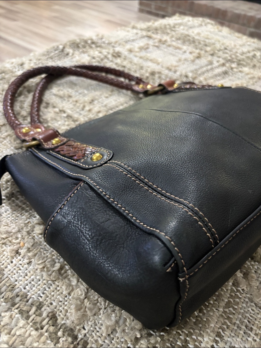 Fossil black leather with cream stitching, double braided handles, - Picture 5 of 14